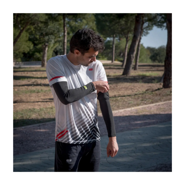 TRGV- Manchettes noires – Image 3